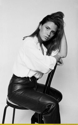 Click to view full size image
==============
Beckham_Victoria_102.jpg Beckham_Victoria_102.jpg