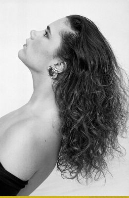 Click to view full size image
==============
Beckham_Victoria_109.jpg Beckham_Victoria_109.jpg