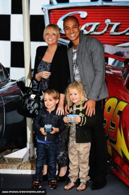 Click to view full size image
==============
SGFB_Cars20003.jpg SGFB_Cars20003.jpg