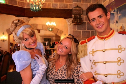 Click to view full size image
==============
SGFB_Paris00005.jpg SGFB_Paris00005.jpg