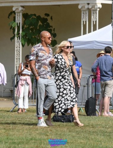 Click to view full size image
==============
SGFB_House00009.jpg SGFB_House00009.jpg