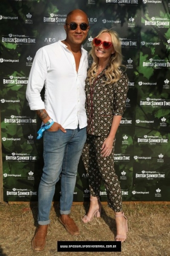 Click to view full size image
==============
SGFB_Barclaycard00005.jpg SGFB_Barclaycard00005.jpg