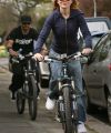 SGFB_Geri_Halliwell_biking_in_London00006.jpg