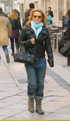 Click to view full size image
==============
b9f6c71e2cc0.jpg b9f6c71e2cc0.jpg