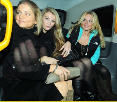 Geri_Halliwell_2010-02-03_-_Leaving_Scotts_Restaurant_122_444lo_(20).jpg