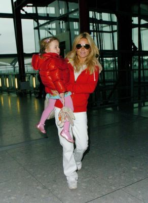 Click to view full size image
==============
100123L3_HALLIWELL_B_GR_01_0.jpg 100123L3_HALLIWELL_B_GR_01_0.jpg