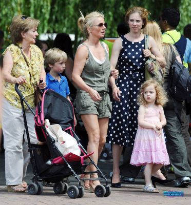 Click to view full size image
==============
SGFB_zoo00001.jpg SGFB_zoo00001.jpg