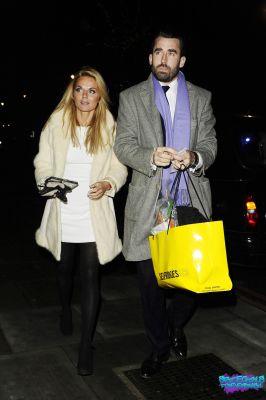 Click to view full size image
==============
SGFB_Londres00001.jpg SGFB_Londres00001.jpg