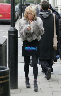 Click to view full size image
==============
SGFB_Londres0011.jpg SGFB_Londres0011.jpg