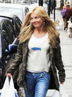 Click to view full size image
==============
SGFB_Shopping0014.jpg SGFB_Shopping0014.jpg