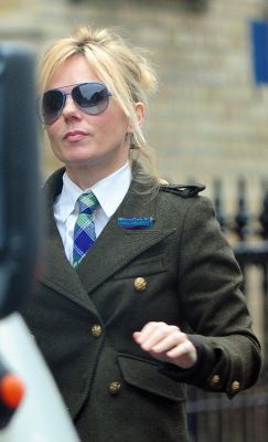 Click to view full size image
==============
SGFB_Londres0005.jpg SGFB_Londres0005.jpg