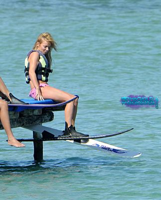 Click to view full size image
==============
SGFB_Porto_Cervo0023.jpg SGFB_Porto_Cervo0023.jpg