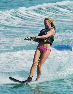 Click to view full size image
==============
SGFB_Porto_Cervo0030.jpg SGFB_Porto_Cervo0030.jpg