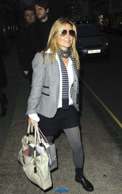 Click to view full size image
==============
SGFB_Lipsy0006.jpg SGFB_Lipsy0006.jpg