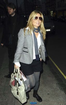 Click to view full size image
==============
SGFB_Lipsy0008.jpg SGFB_Lipsy0008.jpg