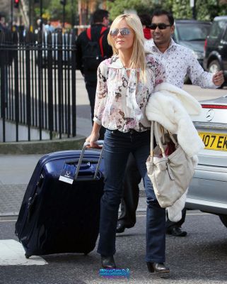 Click to view full size image
==============
SGFB_Londres0027.jpg SGFB_Londres0027.jpg