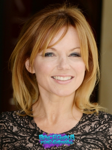 Click to view full size image
==============
SGFB_Ivo00004.jpg SGFB_Ivo00004.jpg