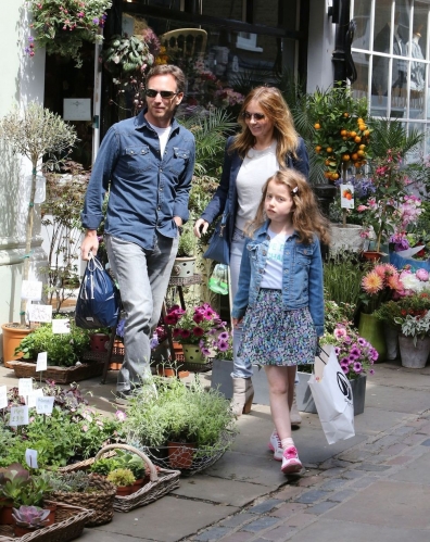 Click to view full size image
==============
SGFB_Londres00002.jpg SGFB_Londres00002.jpg