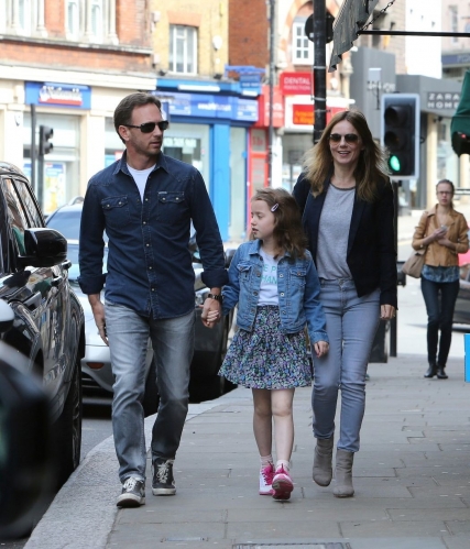 Click to view full size image
==============
SGFB_Londres00004.jpg SGFB_Londres00004.jpg