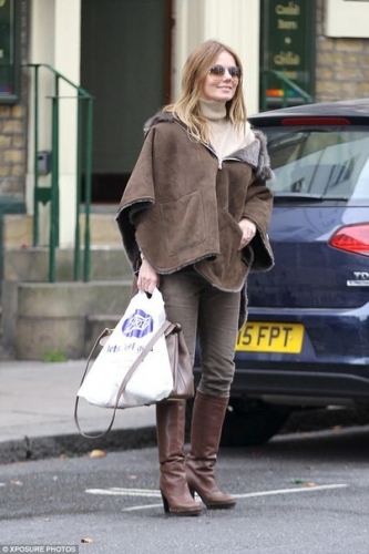 Click to view full size image
==============
SGFB_Londres00002.jpg SGFB_Londres00002.jpg