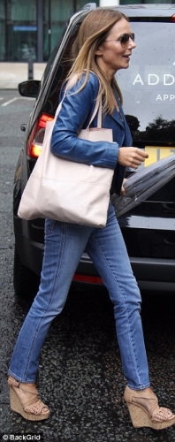 Click to view full size image
==============
SGFB_Londres00001.jpg SGFB_Londres00001.jpg