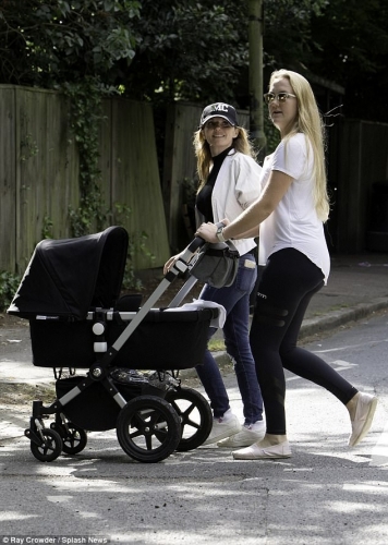 Click to view full size image
==============
SGFB_Londres00004.jpg SGFB_Londres00004.jpg