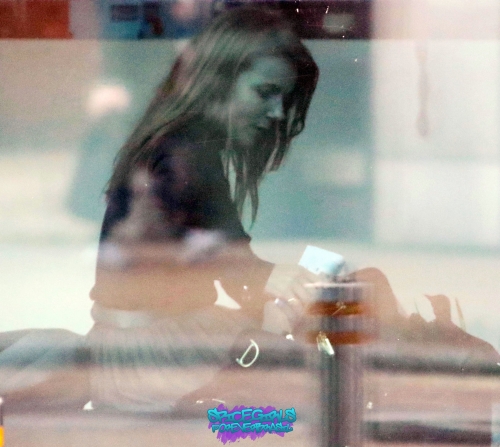 Click to view full size image
==============
SGFB_Londres00039.jpg SGFB_Londres00039.jpg