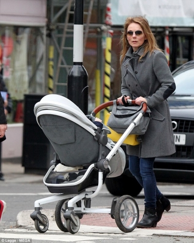 Click to view full size image
==============
SGFB_Londres00002.jpg SGFB_Londres00002.jpg