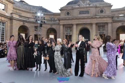 Click to view full size image
==============
SGFB_Paris00028.jpg SGFB_Paris00028.jpg