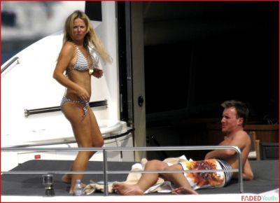 Click to view full size image
==============
fp_3488911_pis_halliwell_geri_excl_082609.jpg fp_3488911_pis_halliwell_geri_excl_082609.jpg