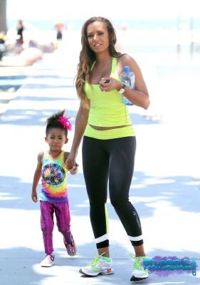 Click to view full size image
==============
SGFB_Santa_Monica0003.jpg SGFB_Santa_Monica0003.jpg