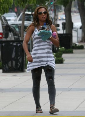 Click to view full size image
==============
SGFB_LA00001.jpg SGFB_LA00001.jpg