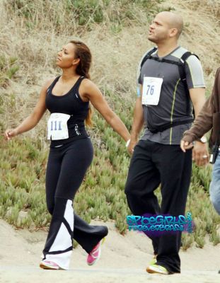 Click to view full size image
==============
SGFB_Keep_LA_Running00004.jpg SGFB_Keep_LA_Running00004.jpg