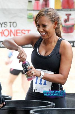 Click to view full size image
==============
SGFB_Keep_LA_Running00007.jpg SGFB_Keep_LA_Running00007.jpg