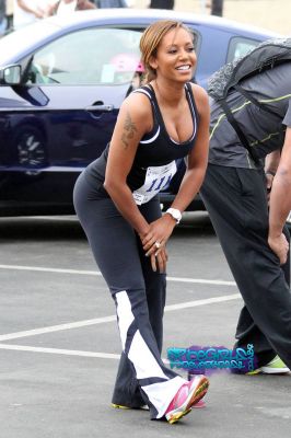 Click to view full size image
==============
SGFB_Keep_LA_Running00008.jpg SGFB_Keep_LA_Running00008.jpg