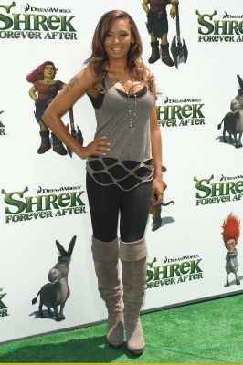 Click to view full size image
==============
SGFB_Shrek_Forever_After00004.jpg SGFB_Shrek_Forever_After00004.jpg