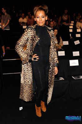 Click to view full size image
==============
SGFB_LAMB0005.jpg SGFB_LAMB0005.jpg