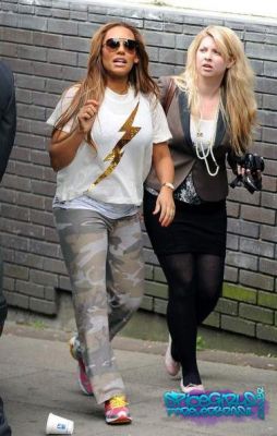 Click to view full size image
==============
SGFB_Londres0001.jpg SGFB_Londres0001.jpg