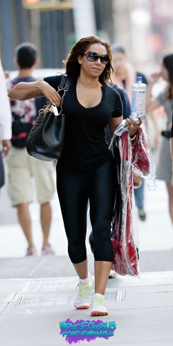 Click to view full size image
==============
SGFB_NYC00003.jpg SGFB_NYC00003.jpg