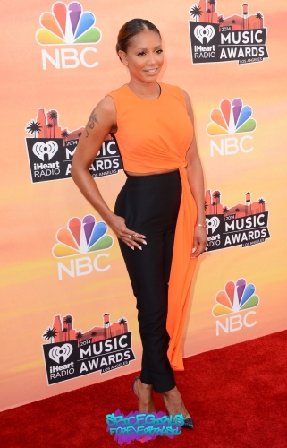 Click to view full size image
==============
SGFB_iHeartRadio00013.jpg SGFB_iHeartRadio00013.jpg