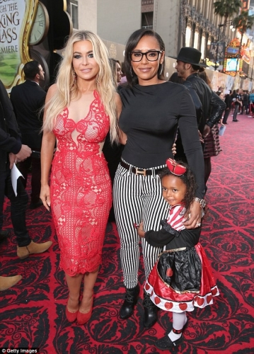 Click to view full size image
==============
SGFB_Alice00001.jpg SGFB_Alice00001.jpg