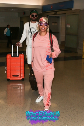 Click to view full size image
==============
SGFB_LAX00004.jpg SGFB_LAX00004.jpg