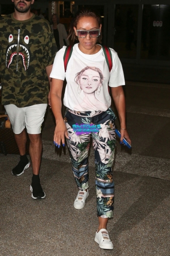 Click to view full size image
==============
SGFB_LAX00003.jpg SGFB_LAX00003.jpg