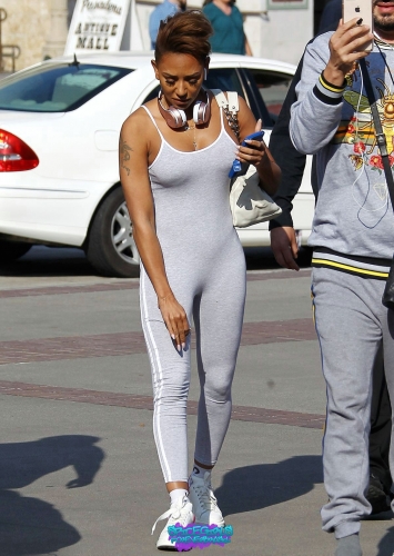 Click to view full size image
==============
SGFB_Pasadena00006.jpg SGFB_Pasadena00006.jpg