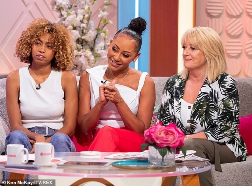 Click to view full size image
==============
SGFB_Lorraine00009.jpg SGFB_Lorraine00009.jpg