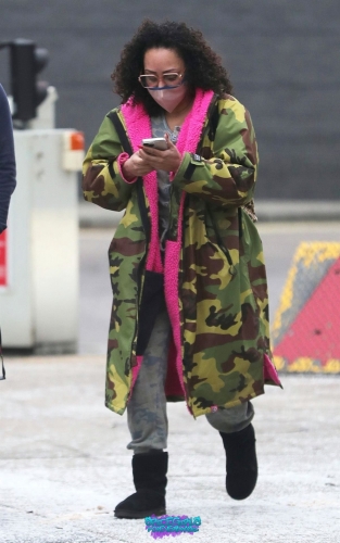 Click to view full size image
==============
SGFB_Londres00004.jpg SGFB_Londres00004.jpg