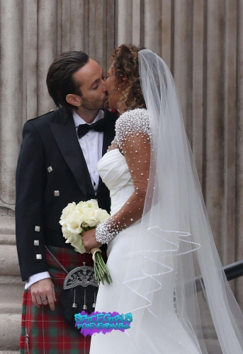 Click to view full size image
==============
SGFB_casamento00007.jpg SGFB_casamento00007.jpg