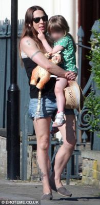 Click to view full size image
==============
article-2151177-13570318000005DC-796_306x627.jpg article-2151177-13570318000005DC-796_306x627.jpg