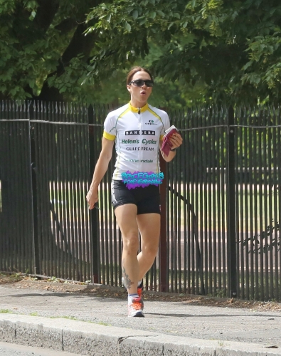 Click to view full size image
==============
SGFB_Tatoo00013.jpg SGFB_Tatoo00013.jpg