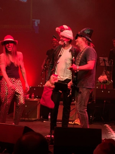 Click to view full size image
==============
B4NoUXLIAAADaxn.jpg B4NoUXLIAAADaxn.jpg